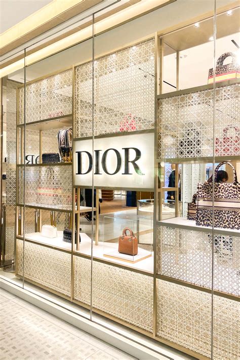 dior paris shop online|Dior outlet in Paris.